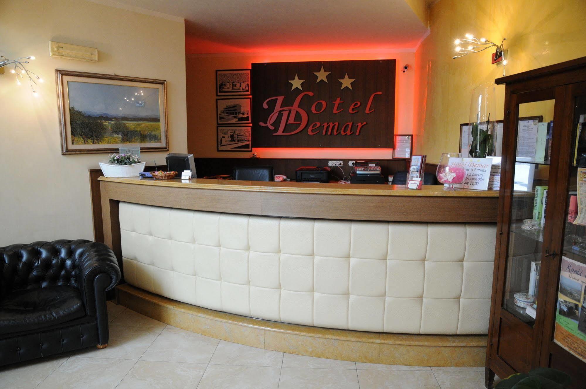 אולביה Hotel Demar מראה חיצוני תמונה
